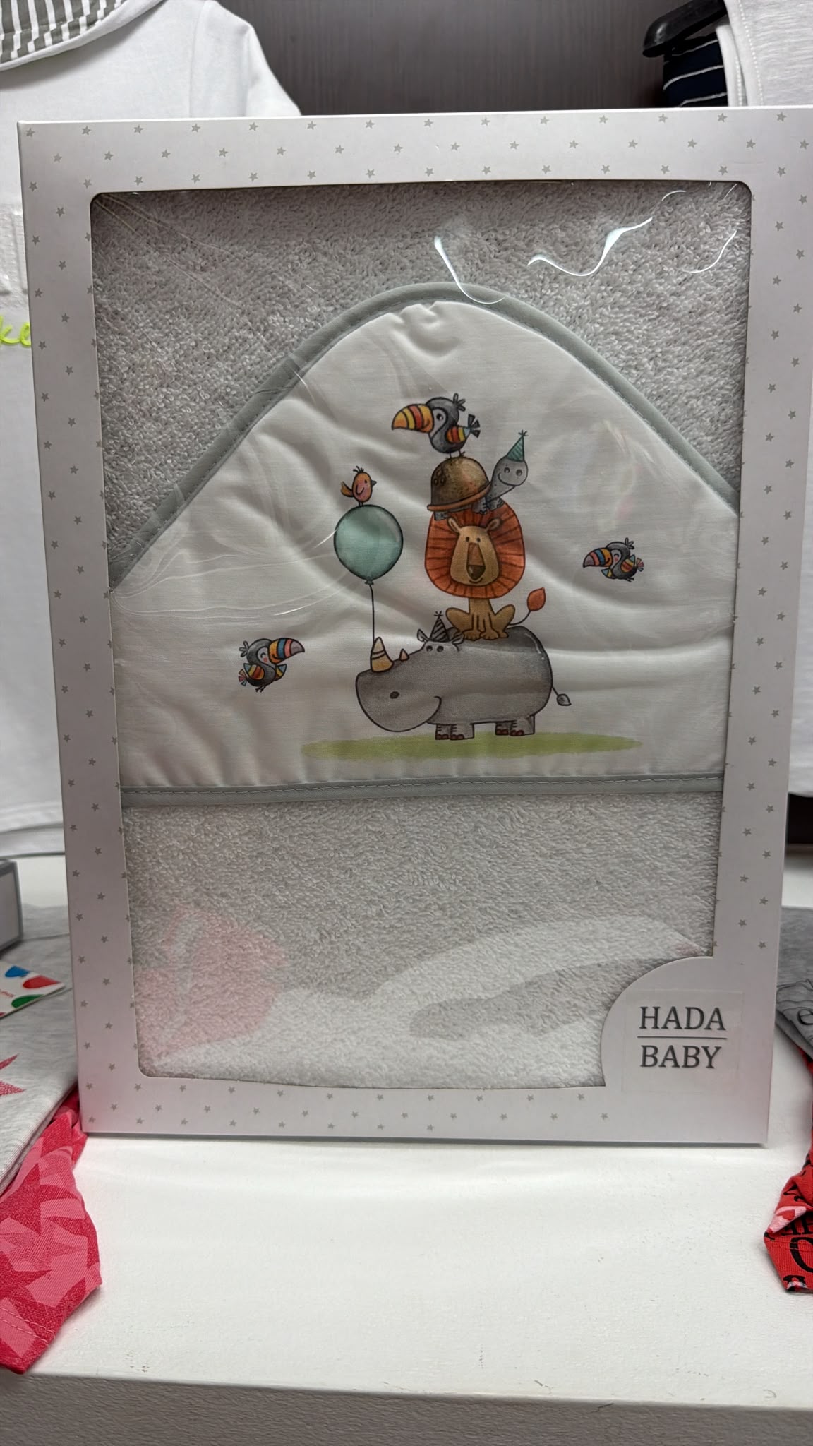 Capa de baño bebé Hada Baby Rinoceronte y León Gris 100x100 cm — fotografía del producto