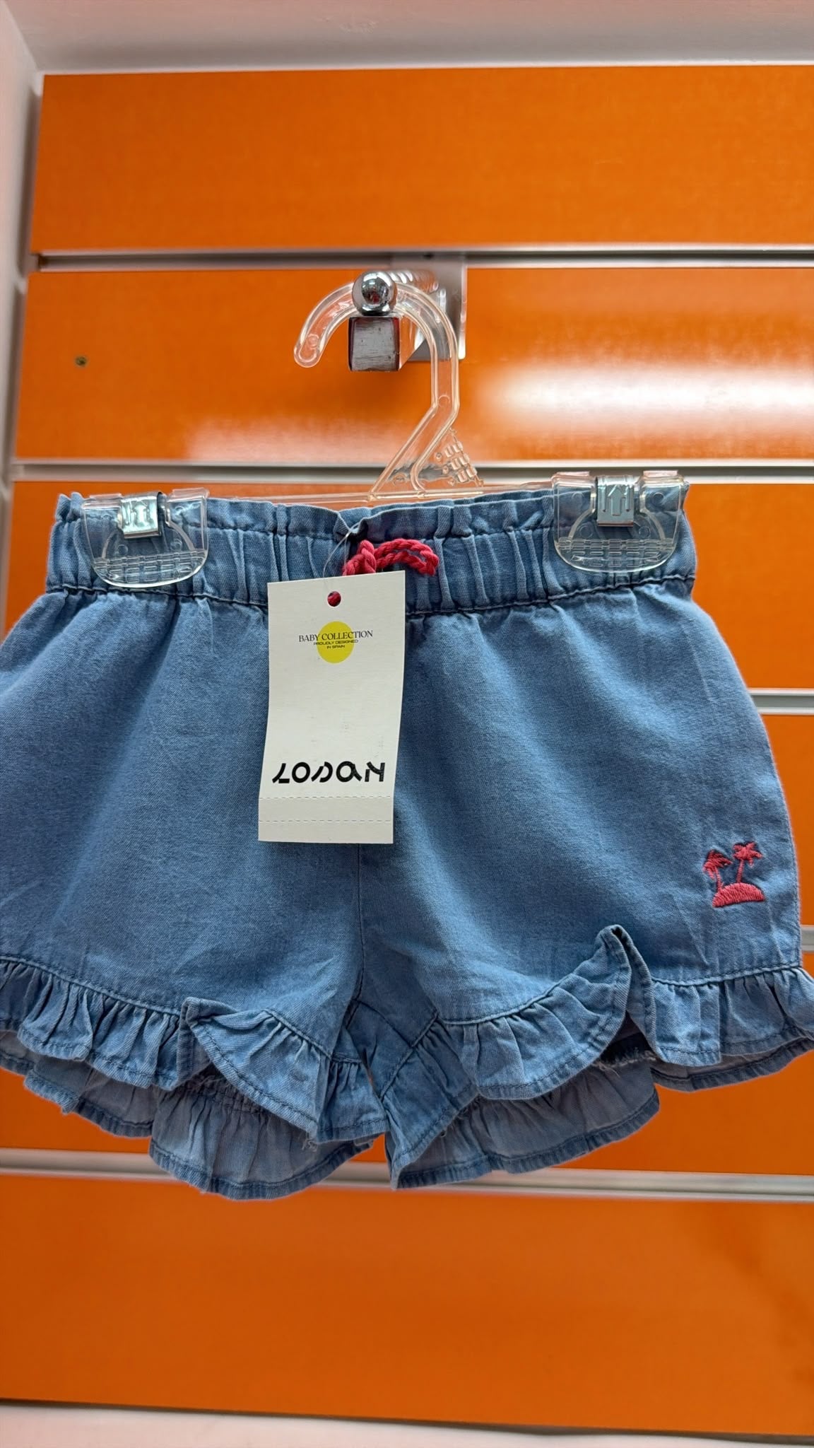 Short bebé niña Losan denim con volantes — fotografía del producto