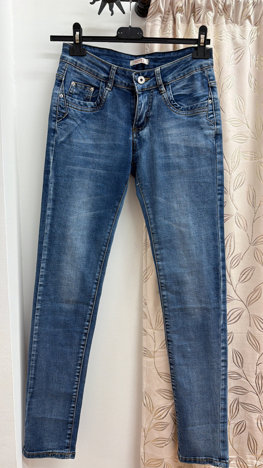 Vaquero skinny azul lavado — fotografía del producto