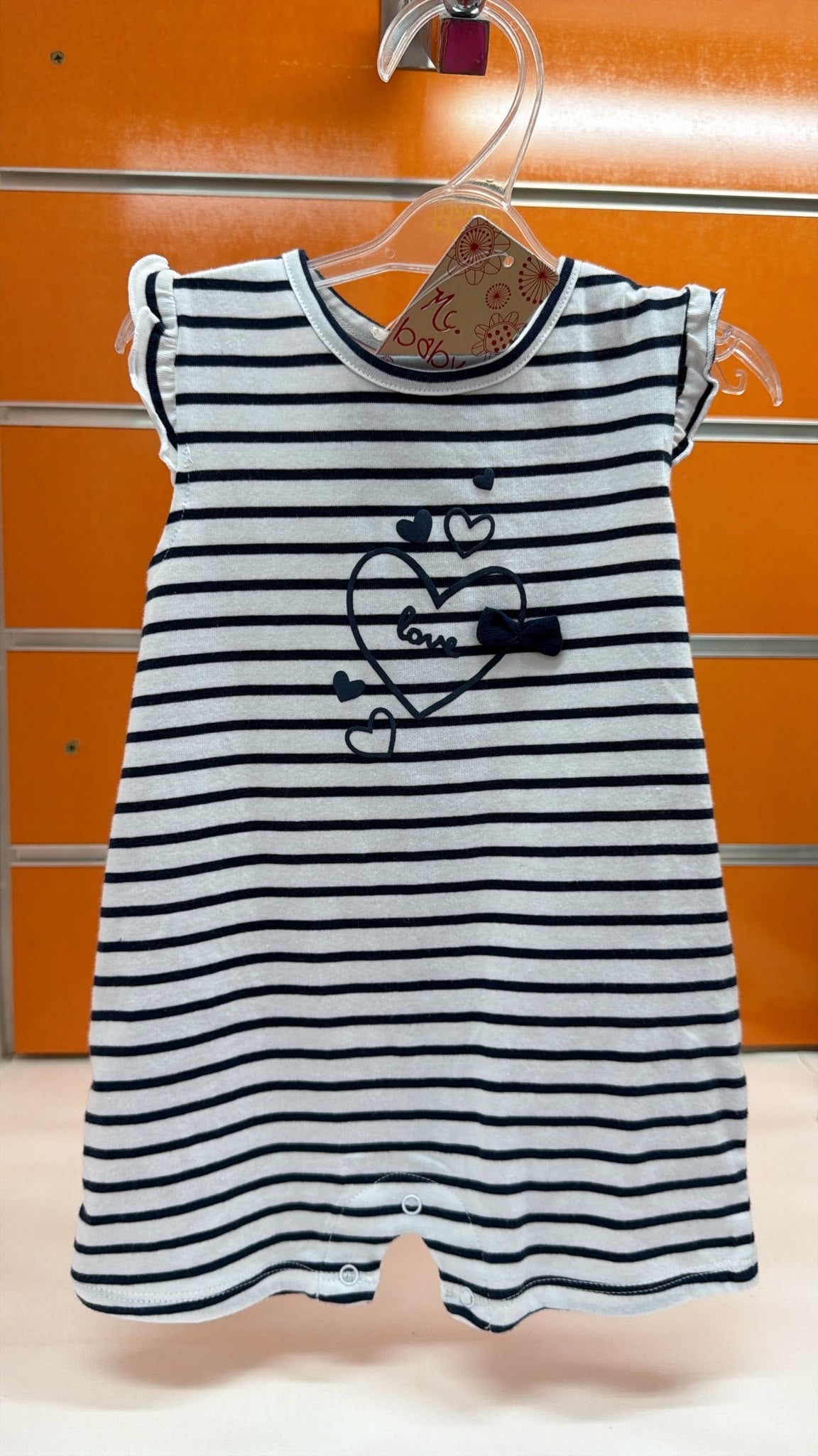 Pelele bebé niña Losan marinero con corazones — fotografía del producto