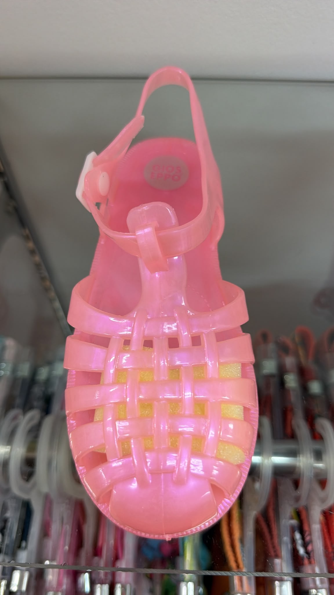 Cangrejeras Gioseppo – Rosa translúcido — fotografía del producto