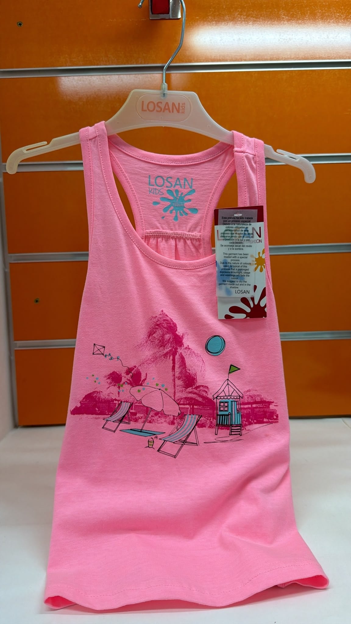 Camiseta niña Losan rosa con estampado de playa — fotografía del producto