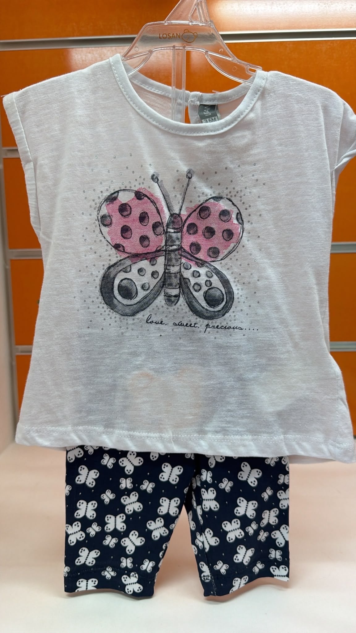 Conjunto bebé Losan mariposa blanco y azul — fotografía del producto