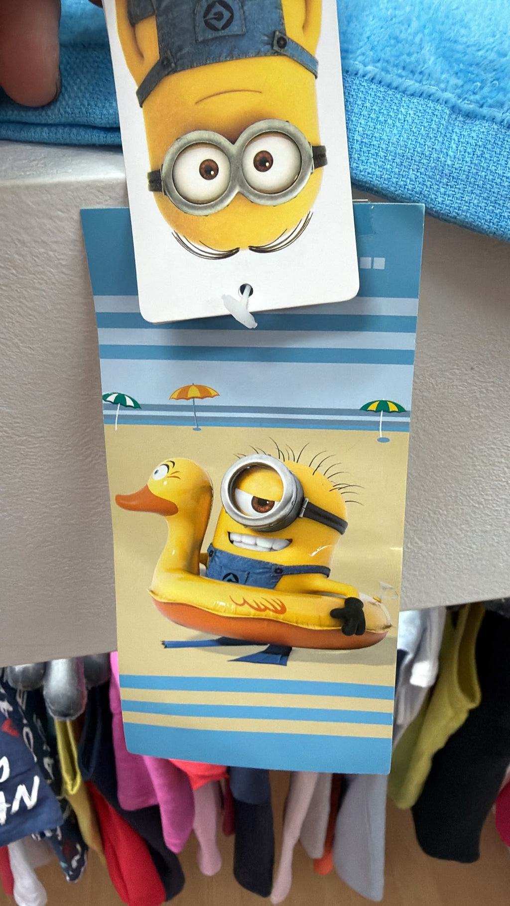 Toalla de playa infantil Minions — fotografía del producto