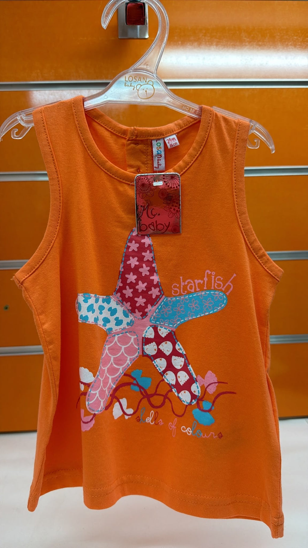 Camiseta de tirantes bebé niña Losan fucsia con pez — fotografía del producto