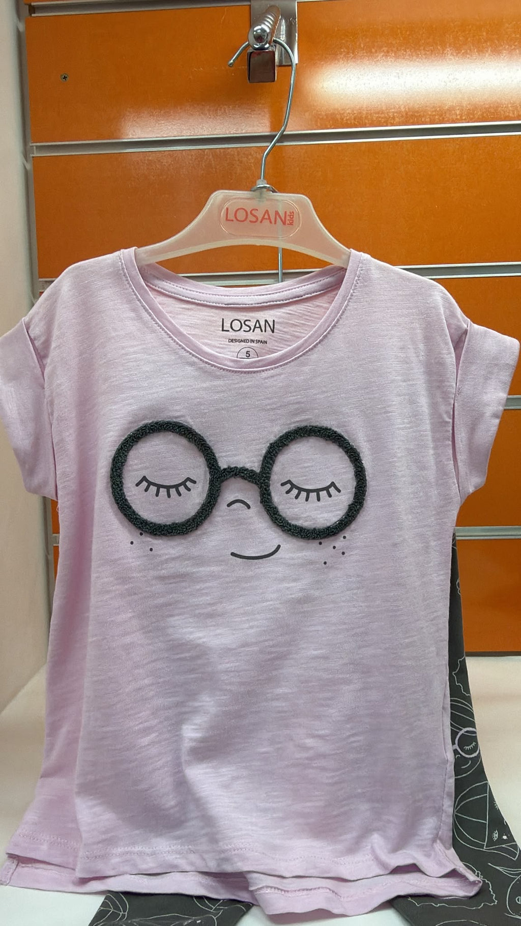 Conjunto niña Losan lila con leggings estampados — fotografía del producto