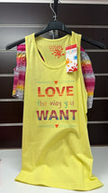 Conjunto Losan camiseta amarilla y short estampado — fotografía del producto