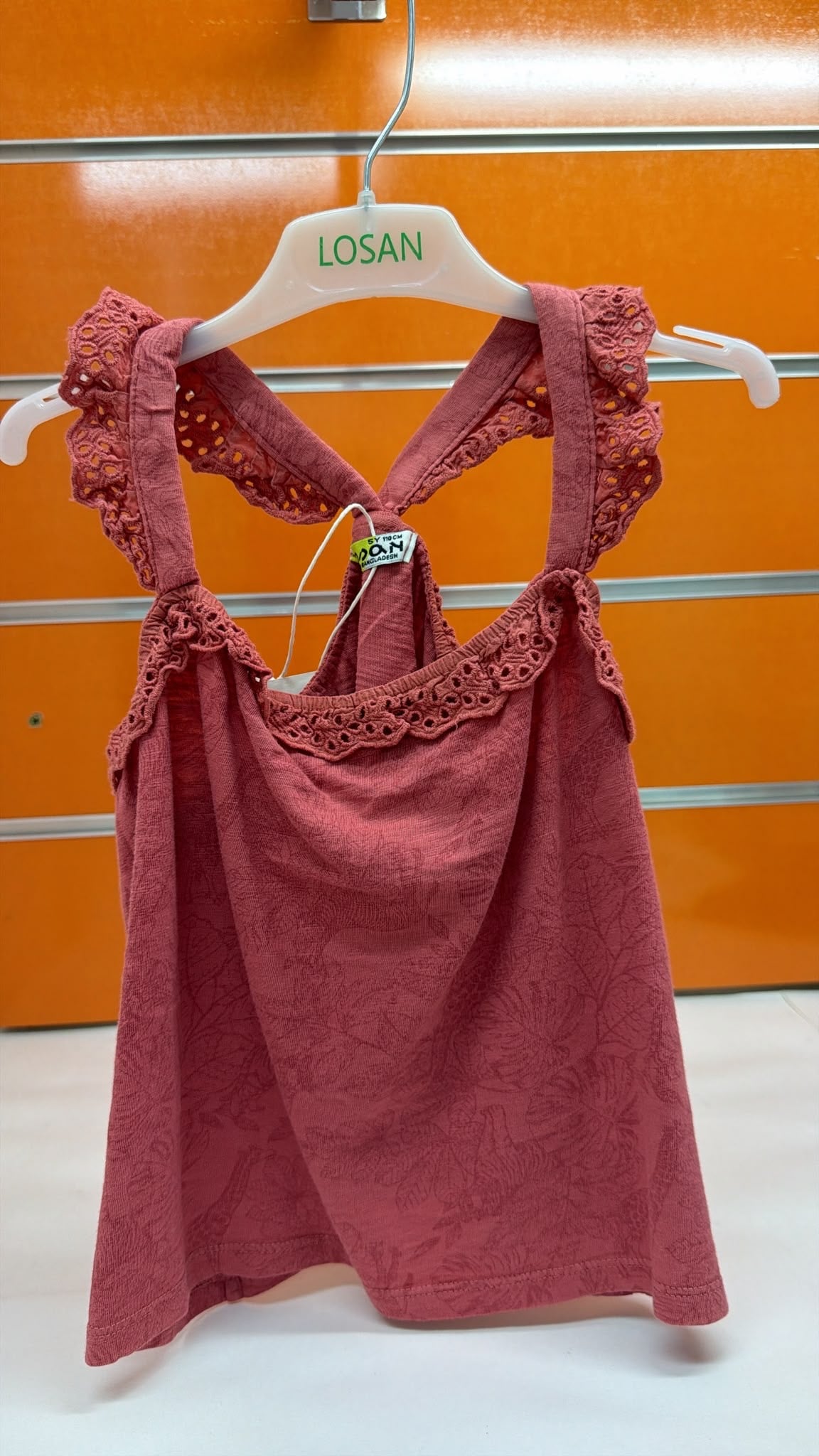 Camiseta niña Losan rosa con volantes bordados — fotografía del producto