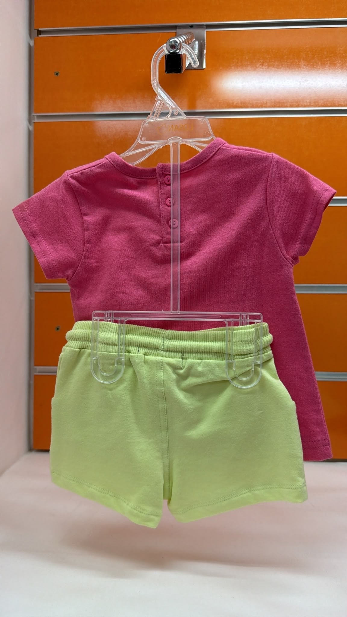 Conjunto bebé Losan tortuga rosa y verde — fotografía del producto