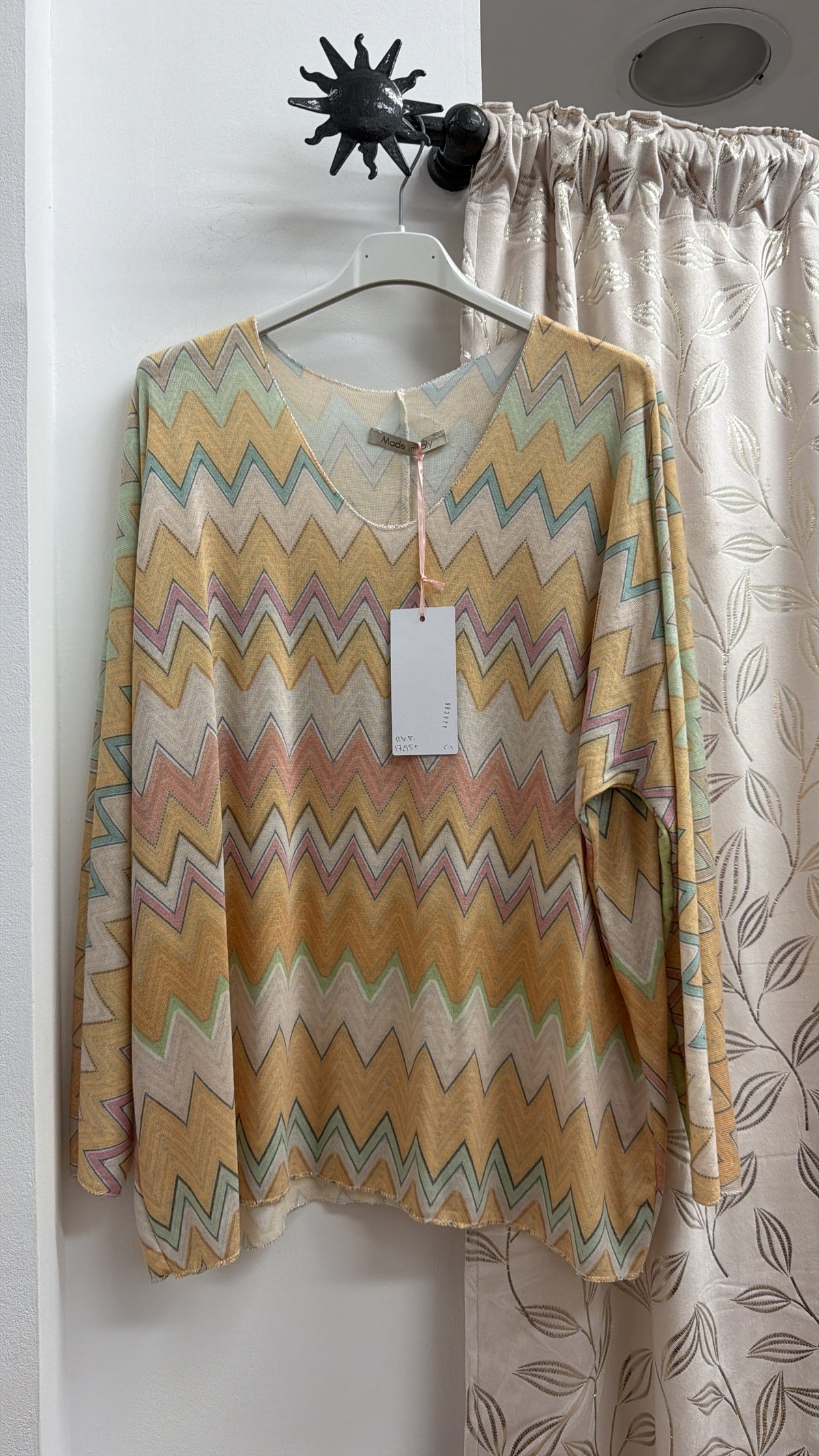 Jersey fino estampado zigzag multicolor — fotografía del producto