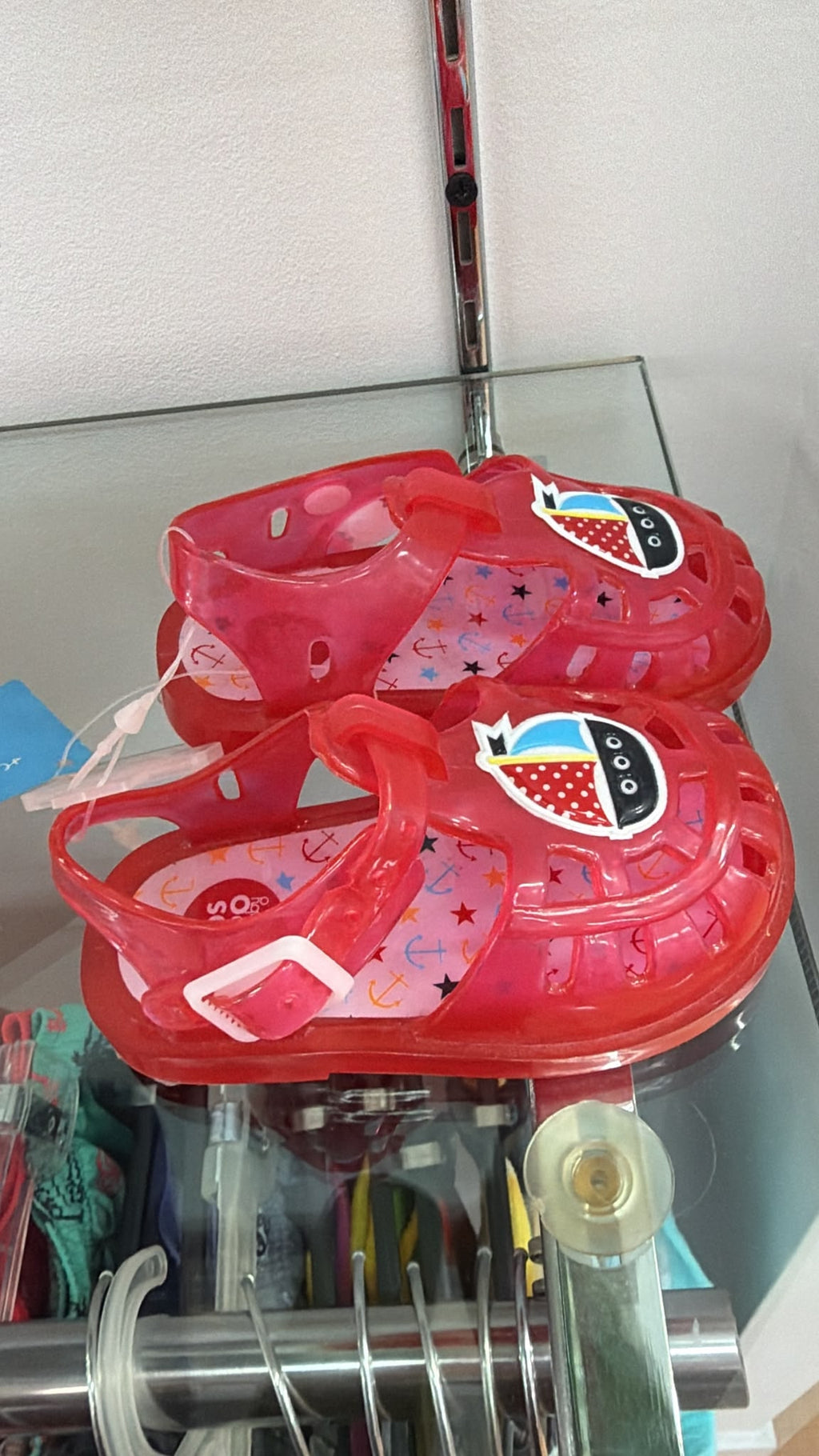 Cangrejeras Gioseppo – Rojo con barco — fotografía del producto