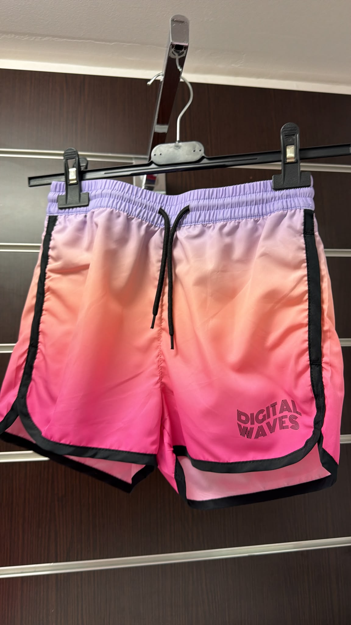 Bañador bermuda niño surf turquesa — fotografía del producto