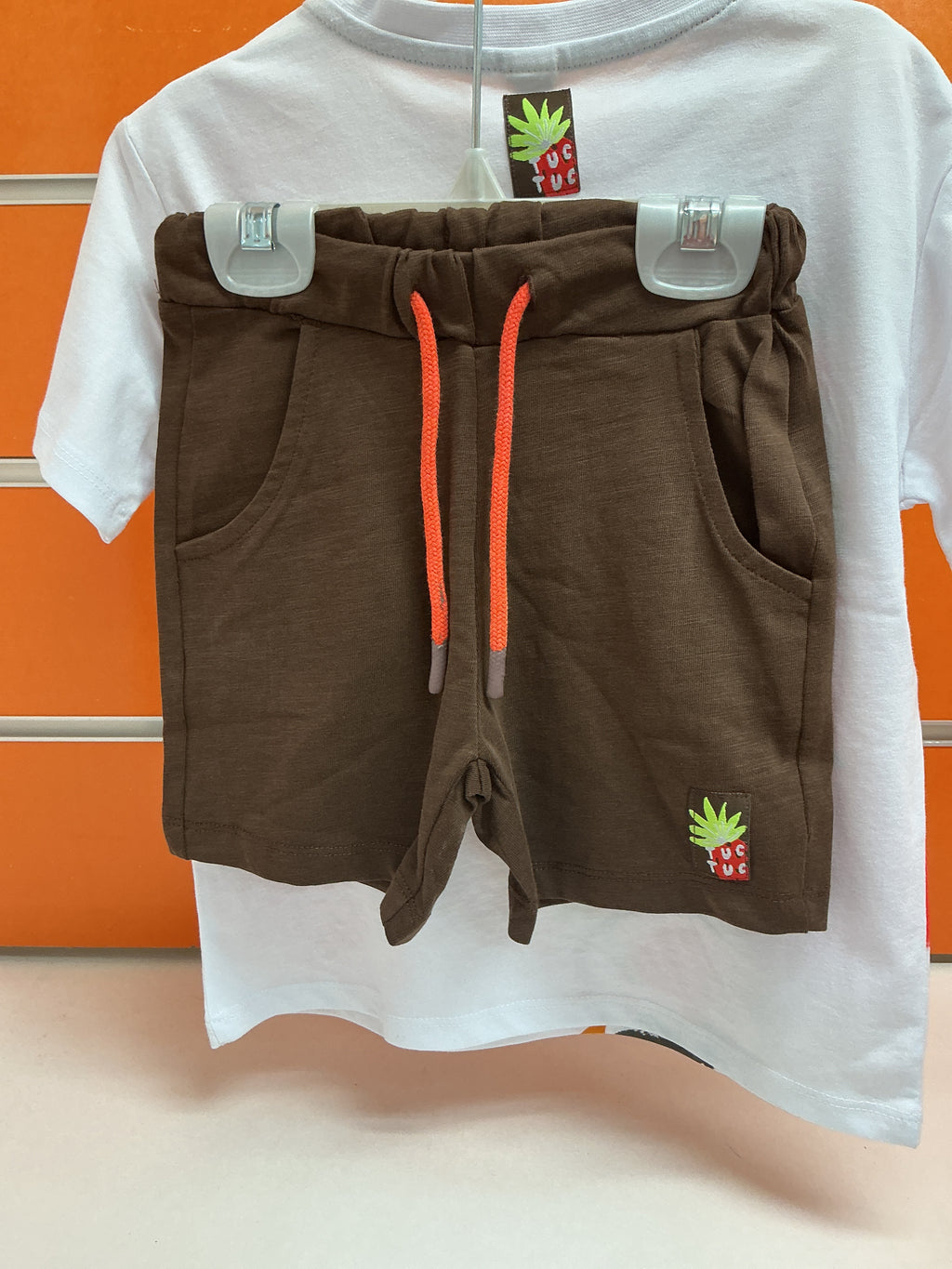 Conjunto infantil Tuc Tuc blanca “I’m Quiet” — fotografía del producto