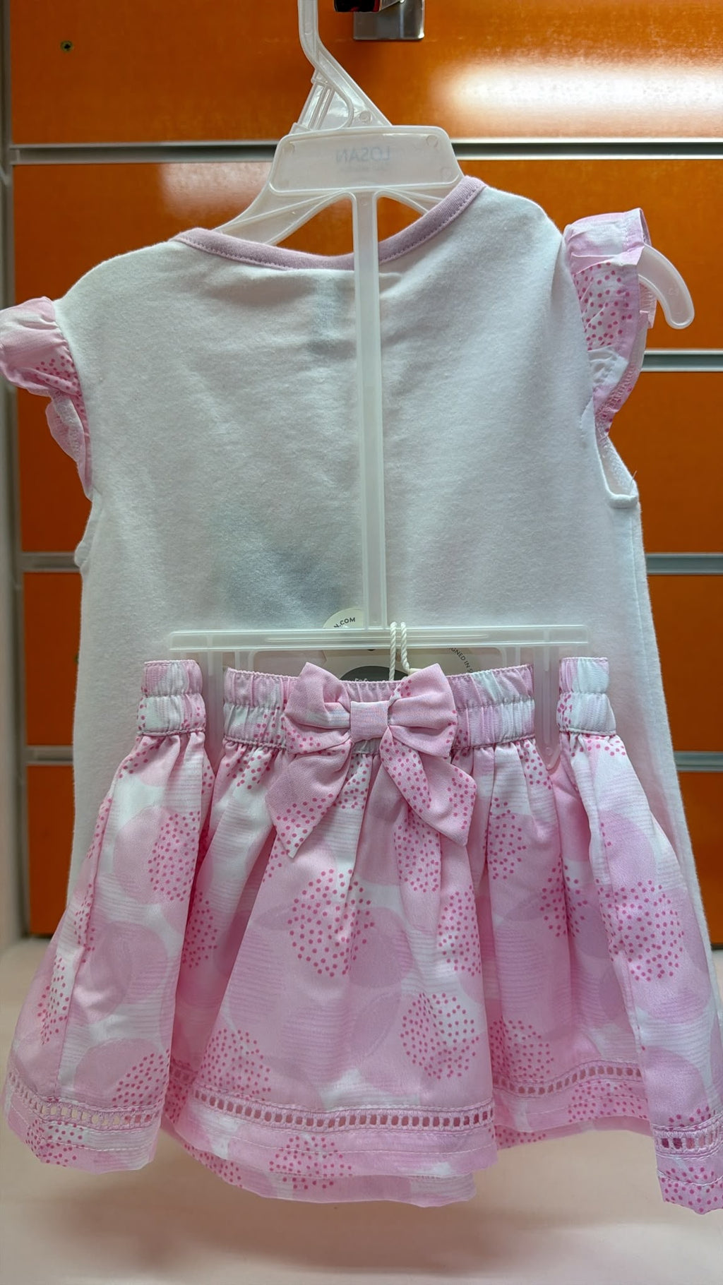 Conjunto bebé Losan blanco y rosa con falda — fotografía del producto