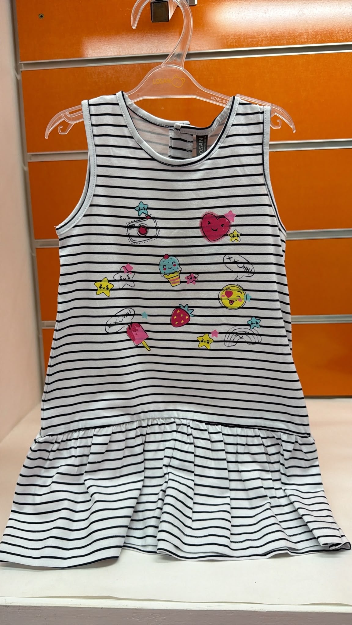 Vestido niña Losan de rayas con dibujos divertidos — fotografía del producto