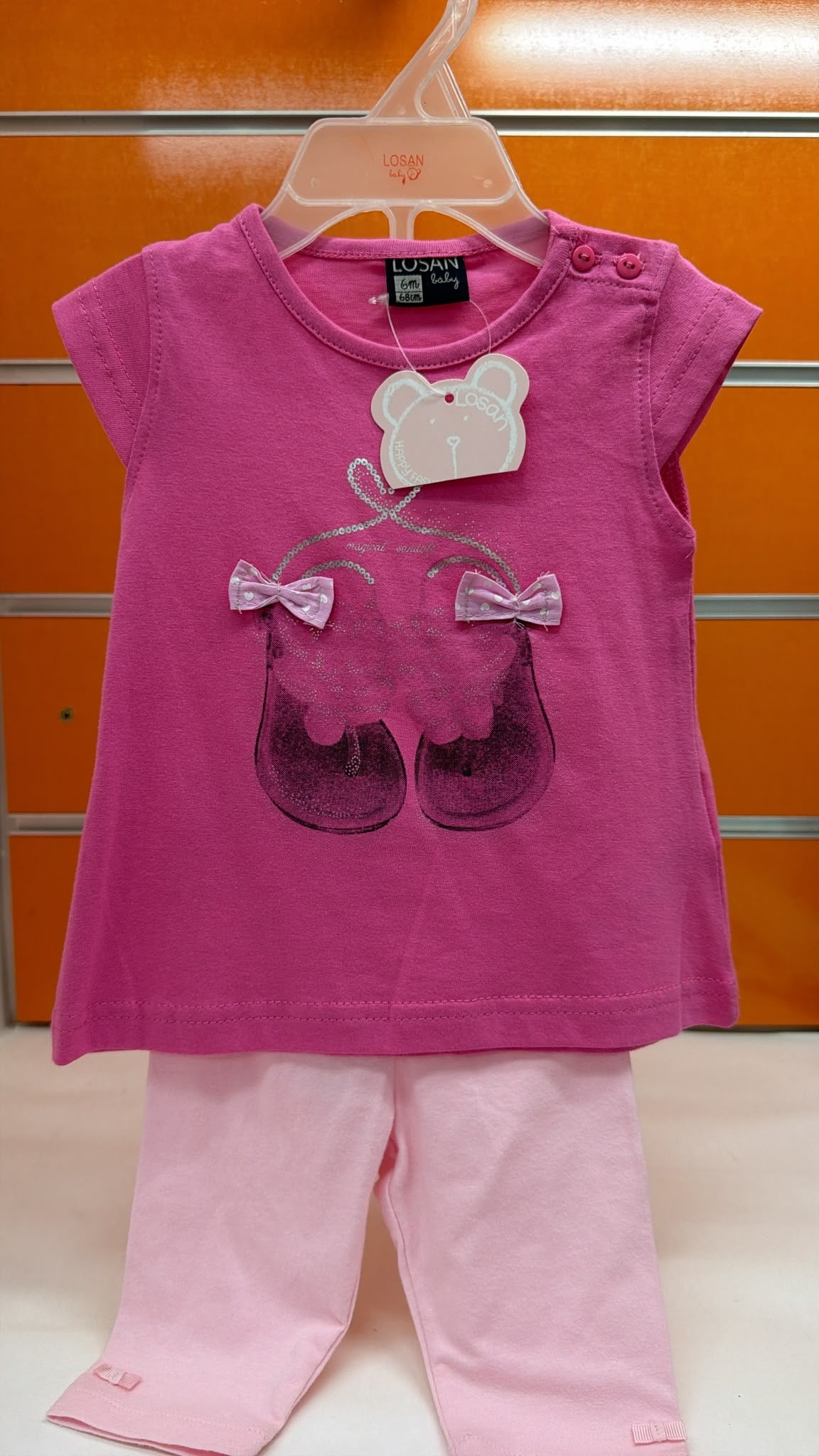 Conjunto bebé niña Losan con lazos y pantalón — fotografía del producto