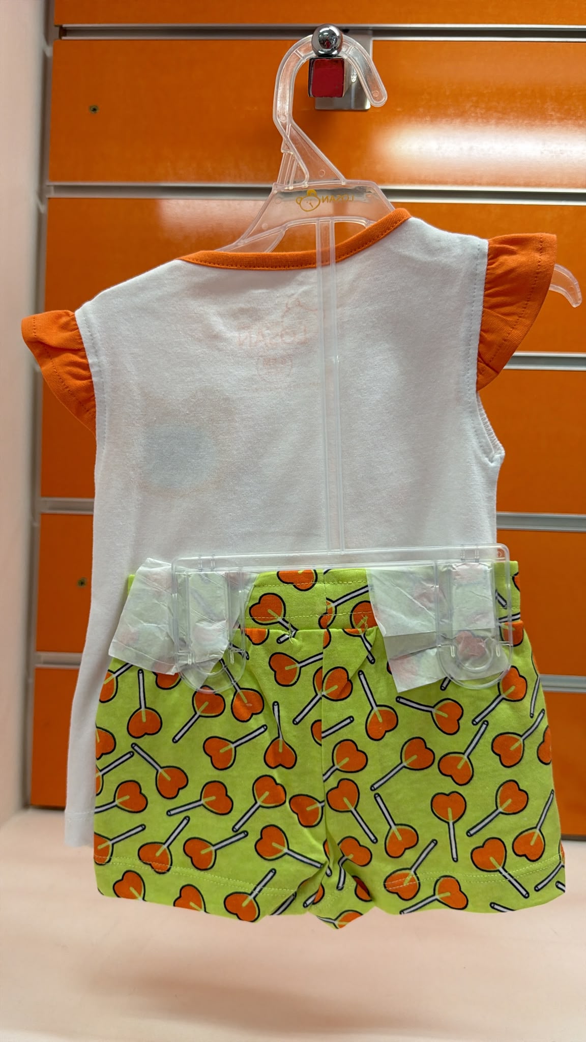 Conjunto bebé niña Losan con short estampado — fotografía del producto