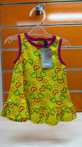 Vestido bebé Losan lima con corazones — fotografía del producto