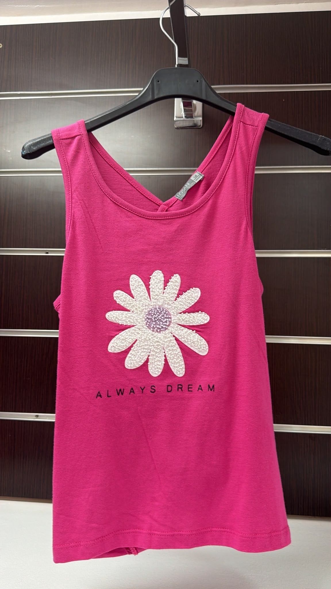 Camiseta de tirantes Losan rosa con margarita — fotografía del producto