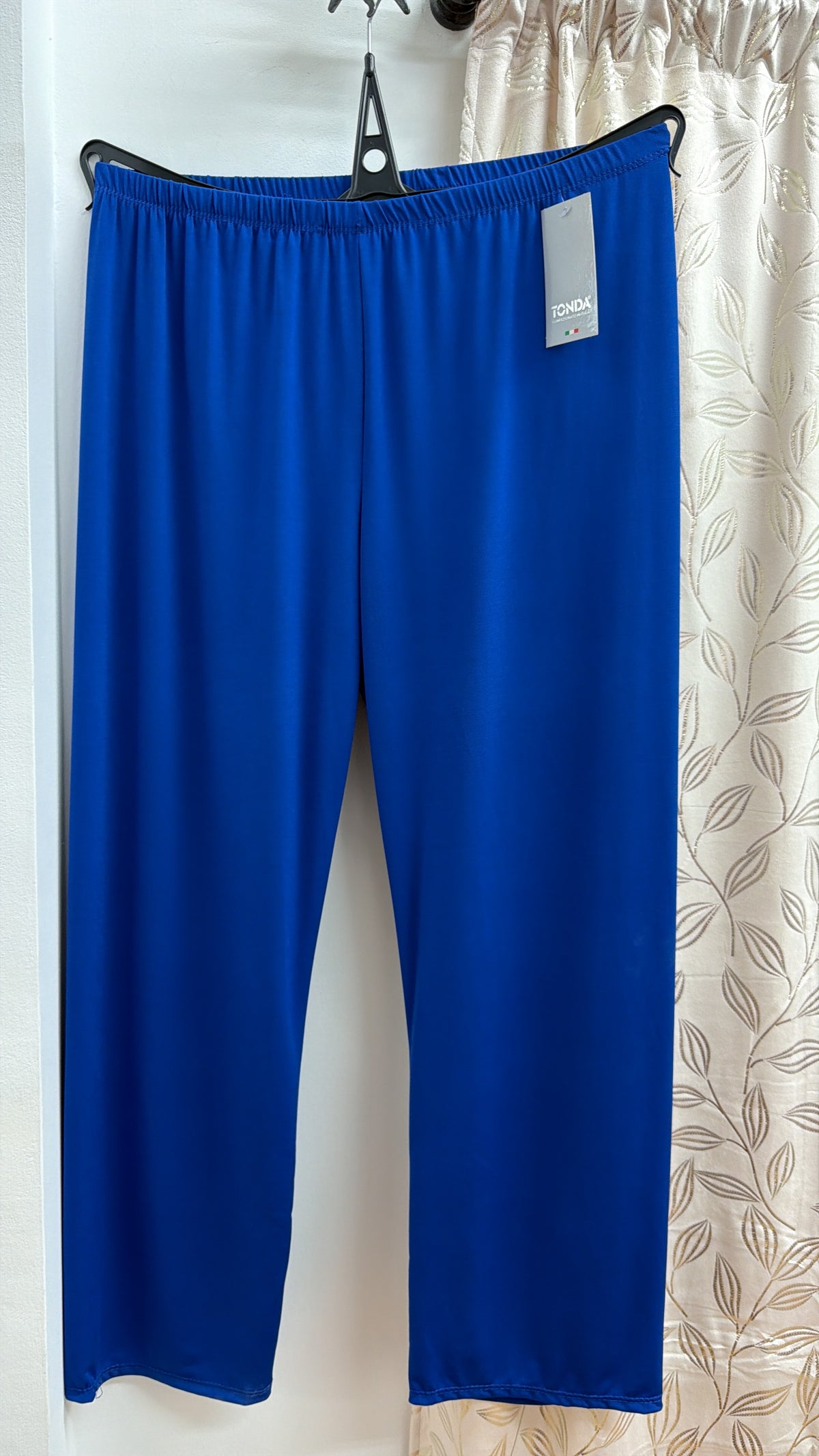 Pantalón recto fluido azul eléctrico — fotografía del producto