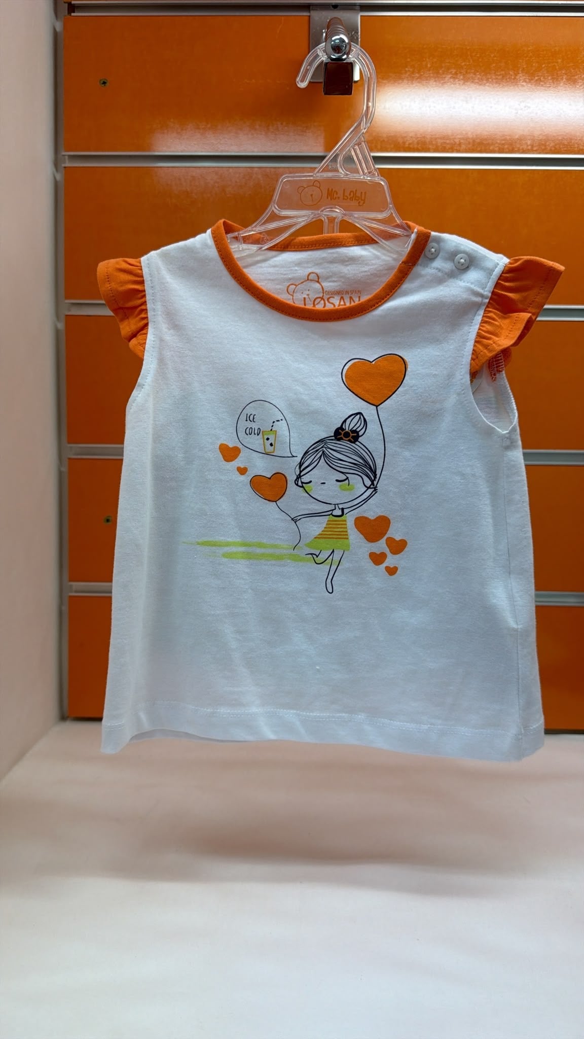 Conjunto bebé Losan camiseta y short corazones — fotografía del producto