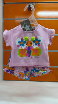 Conjunto bebé Tuc Tuc camiseta rosa y short floral — fotografía del producto