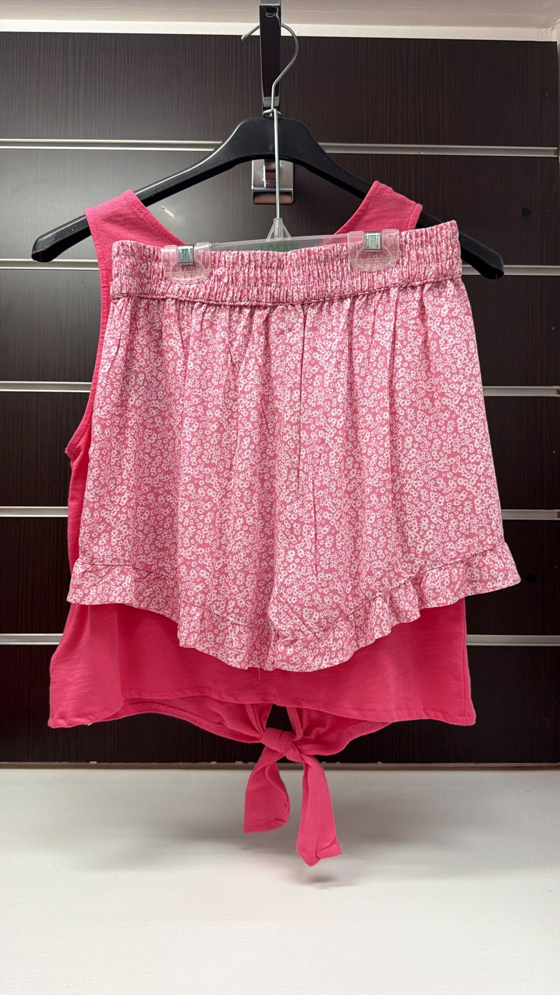 Conjunto Losan blusa fucsia y short floral — fotografía del producto