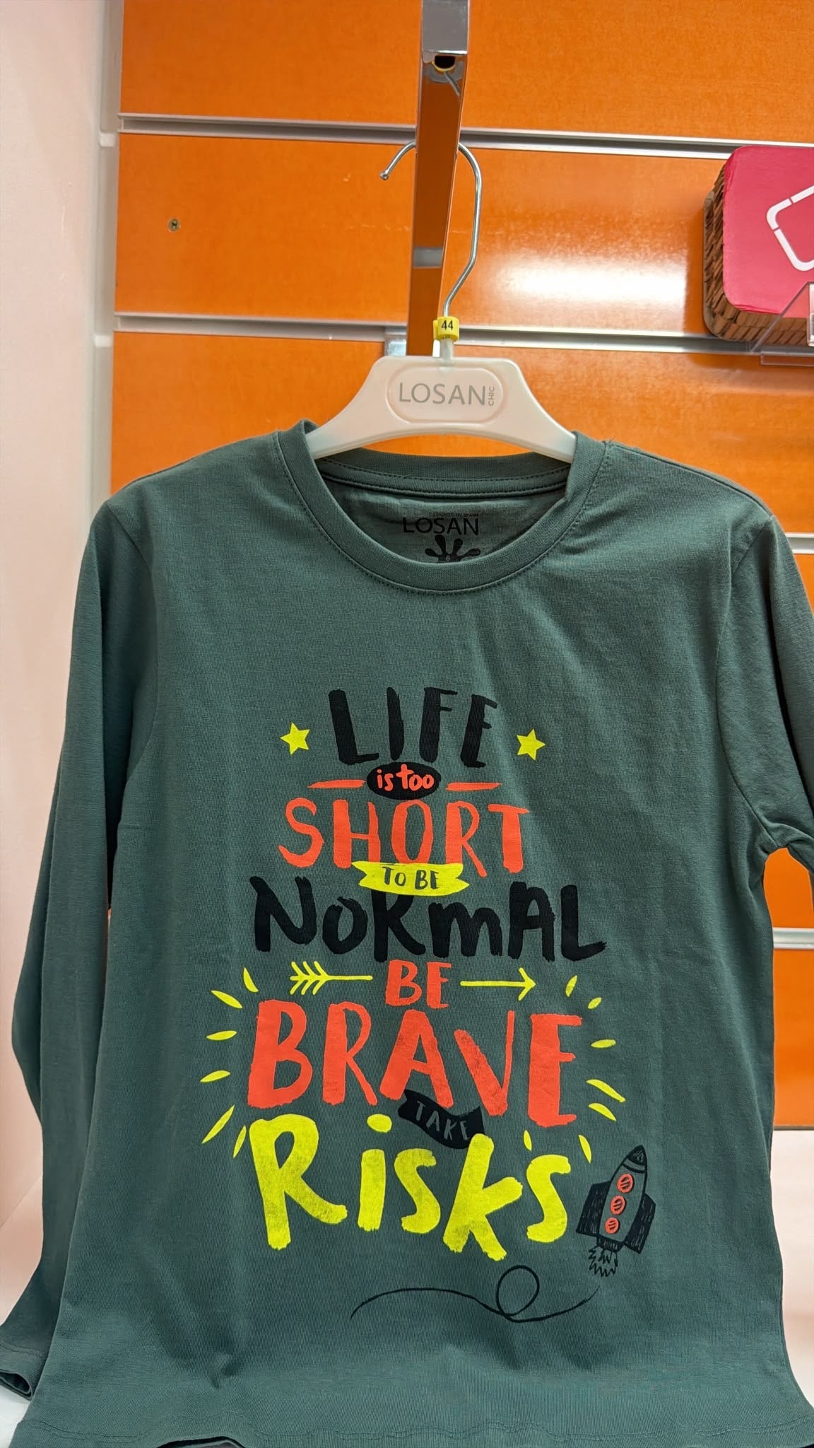 Camiseta niño Losan Be Brave verde — fotografía del producto