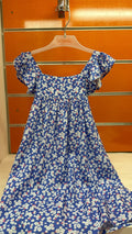 Vestido niña Losan azul con flores y volantes — fotografía del producto