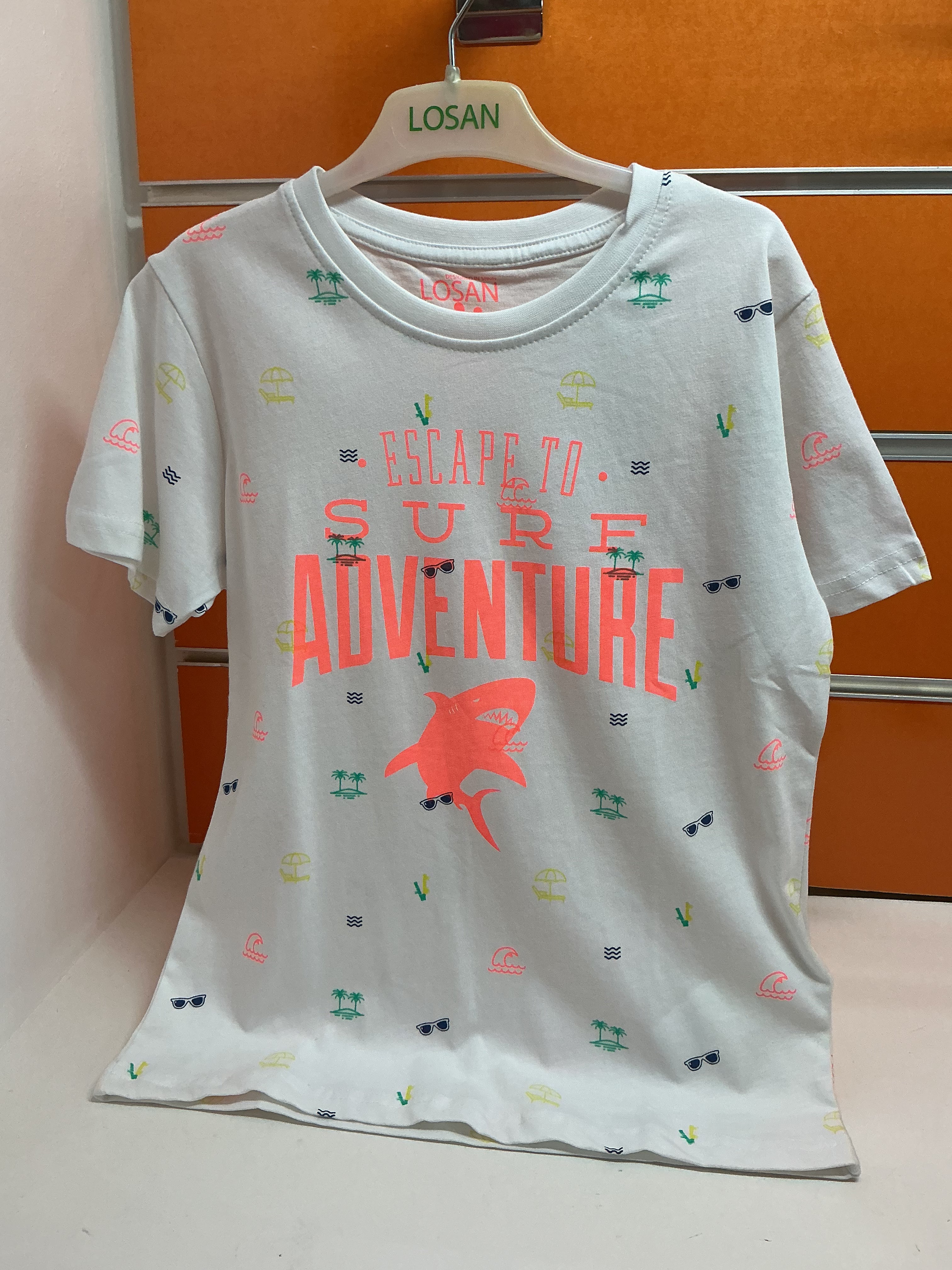 Camiseta infantil Losan blanca “Surf Adventure” — fotografía del producto