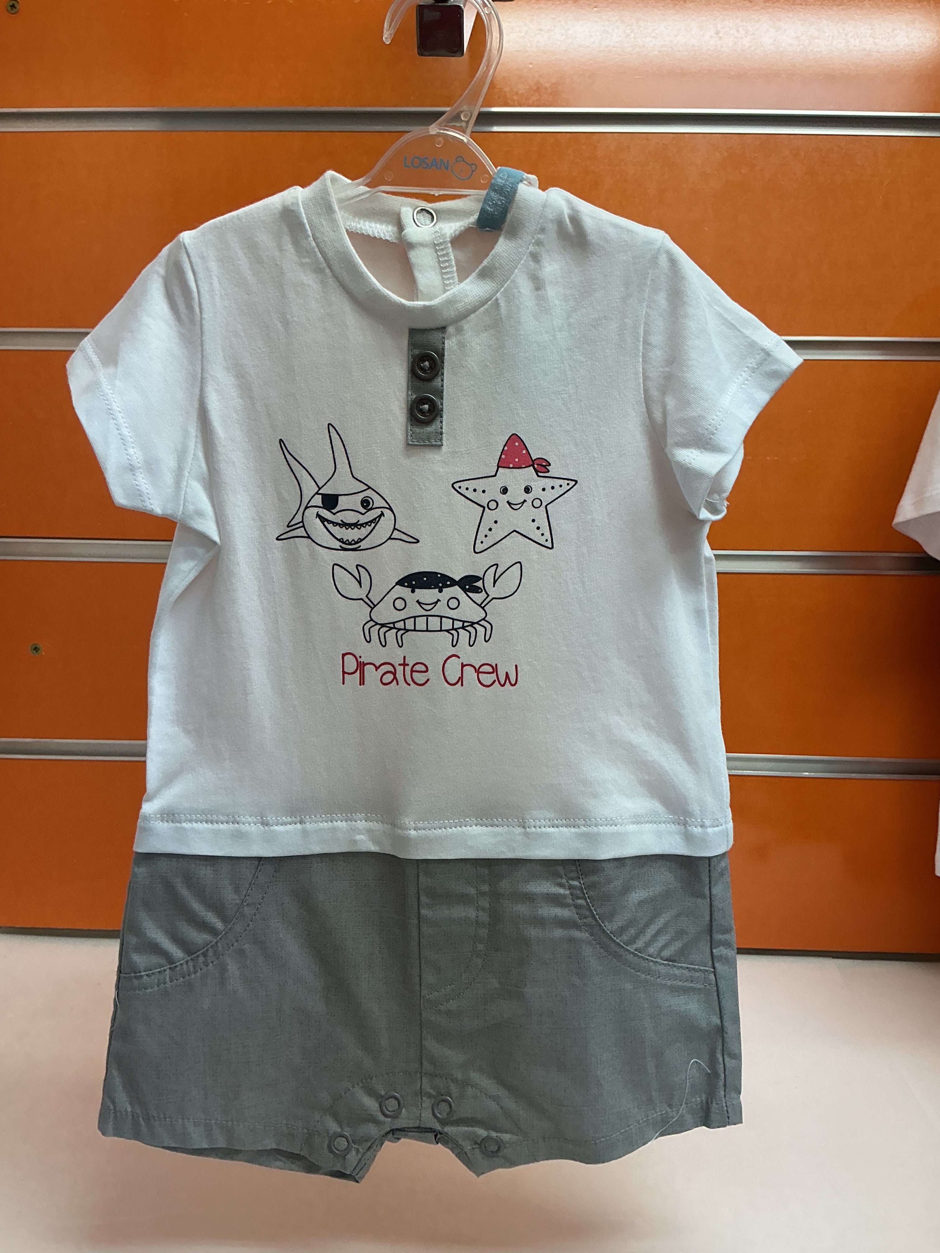 Pelele bebé Losan Pirate Crew blanco y gris — fotografía del producto
