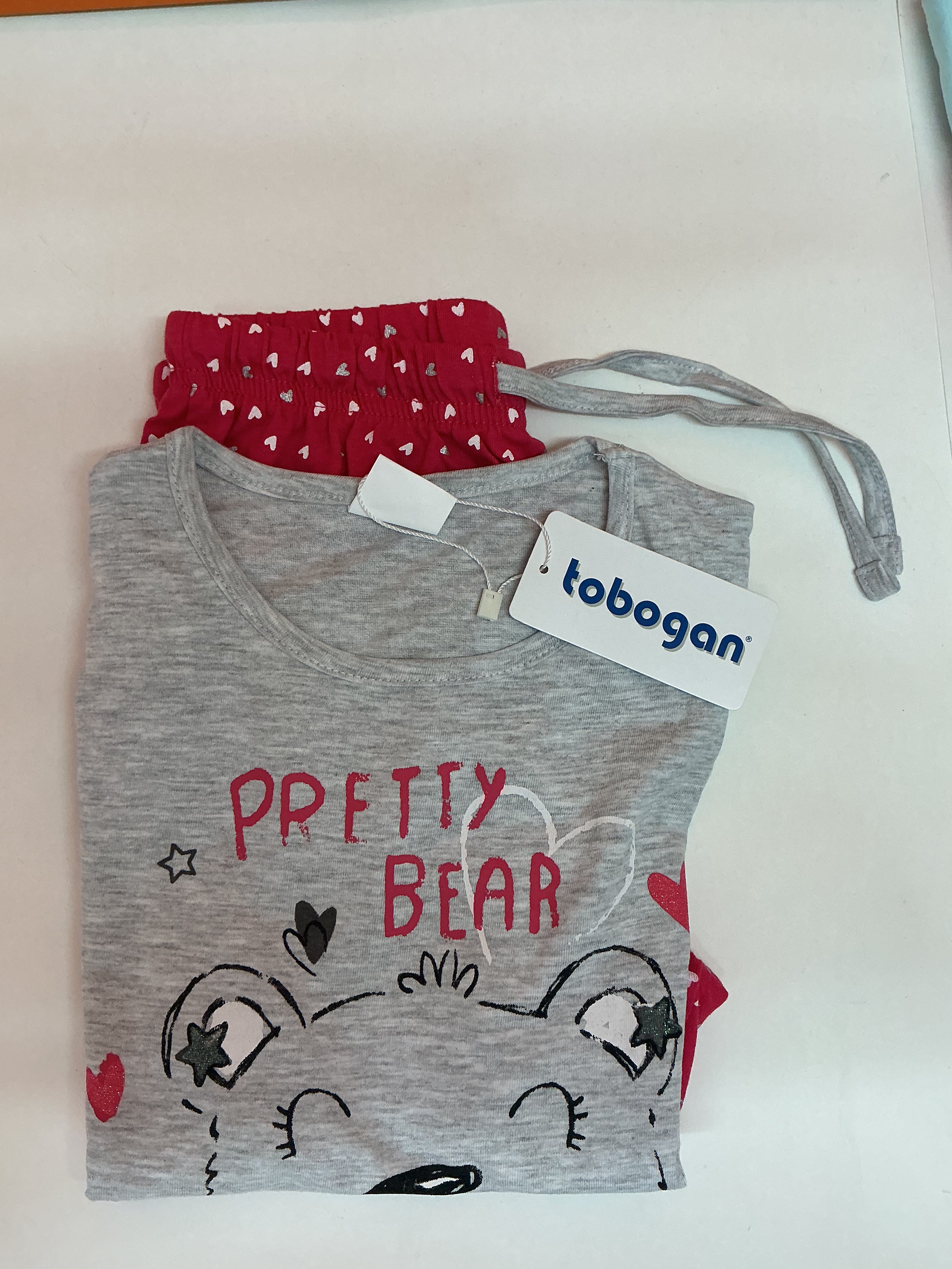 Pijama niña Tobogán Pretty Bear gris y rojo — fotografía del producto