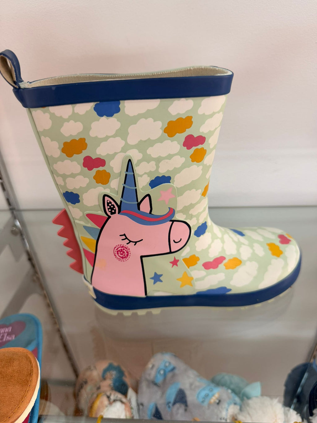 Bota de agua infantil de unicornio y nubes vista lateral