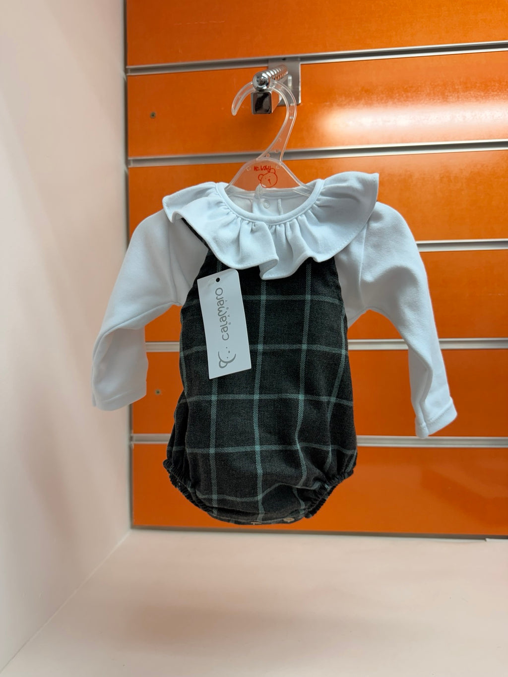 Conjunto bebé Calamaro de manga larga con peto de cuadros y cuello con volante