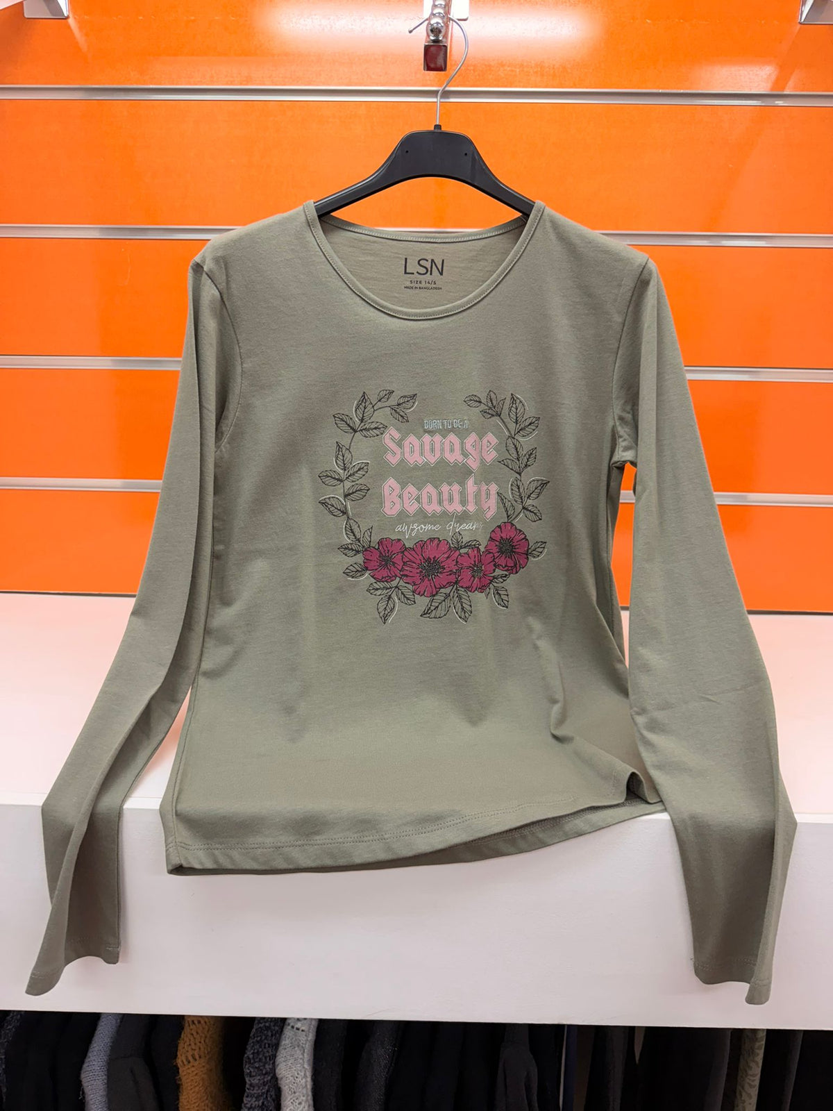 Camiseta juvenil Losan caqui de manga larga con estampado floral Savage Beauty