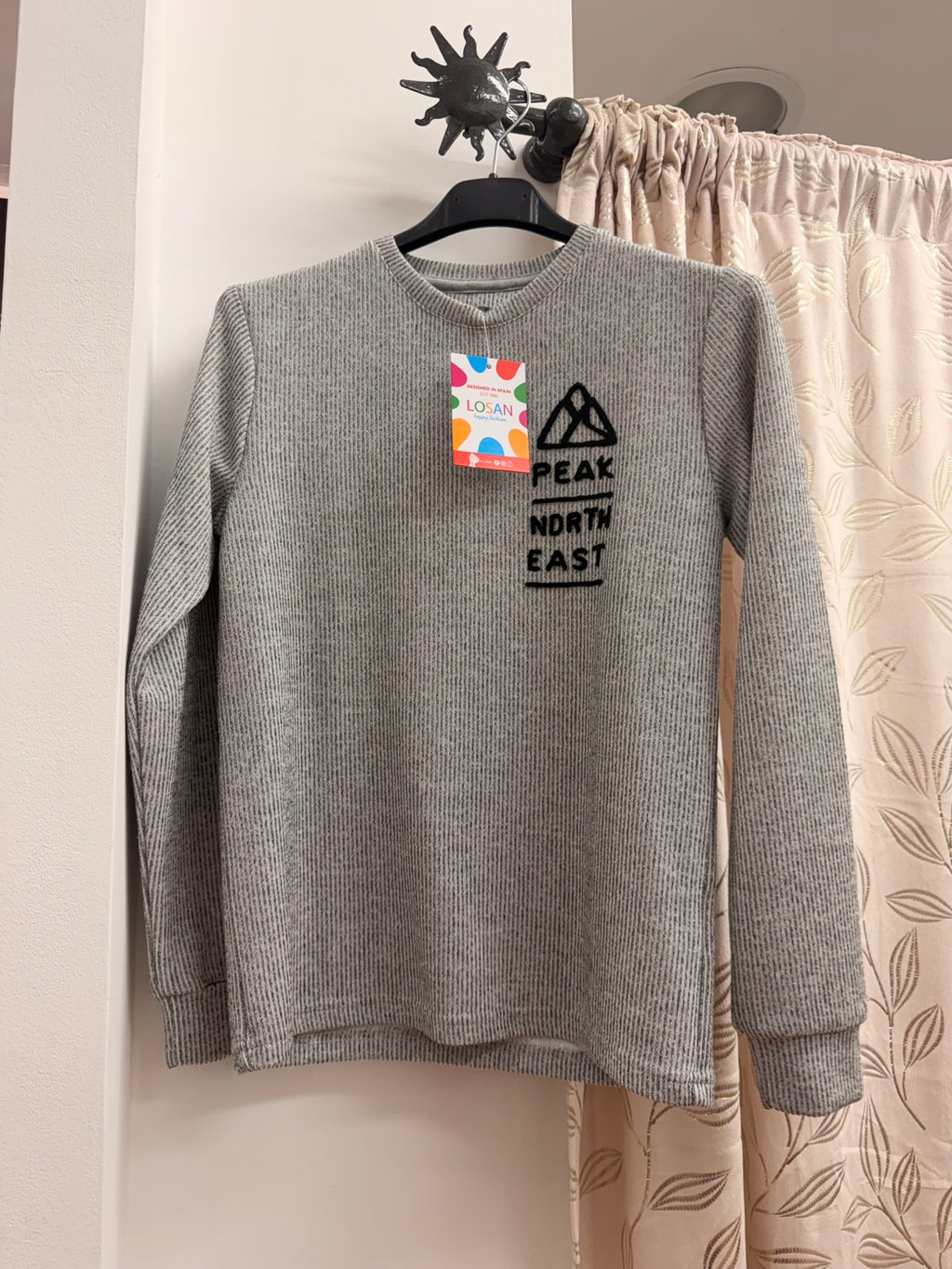 Jersey Losan gris con bordado Peak North East talla 10