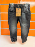 Pantalón vaquero jogger niño Losan negro lavado con puño elástico, talla 2 años