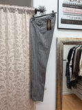Pantalón de mujer gris con estampado de espiga