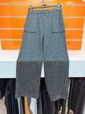 Pantalón de niña Losan gris oscuro de pierna ancha con bolsillos delanteros