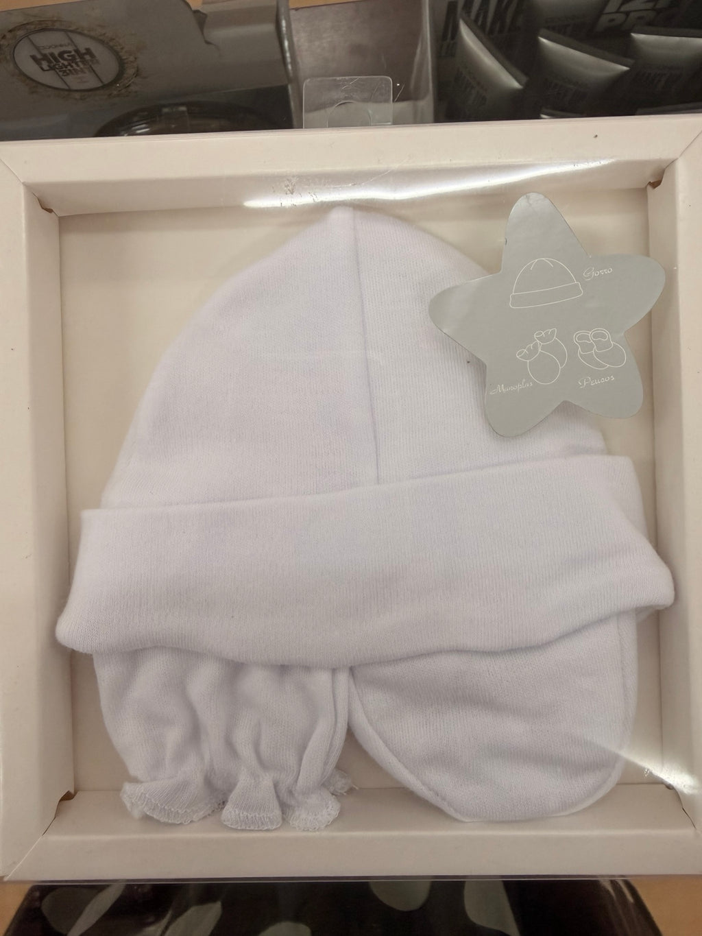 Set de primera puesta Duffi Baby de tres piezas en color blanco