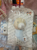 Sonajero infantil Gamberritos de peluche en tonos azul, beige y gris con rayas y estrellas