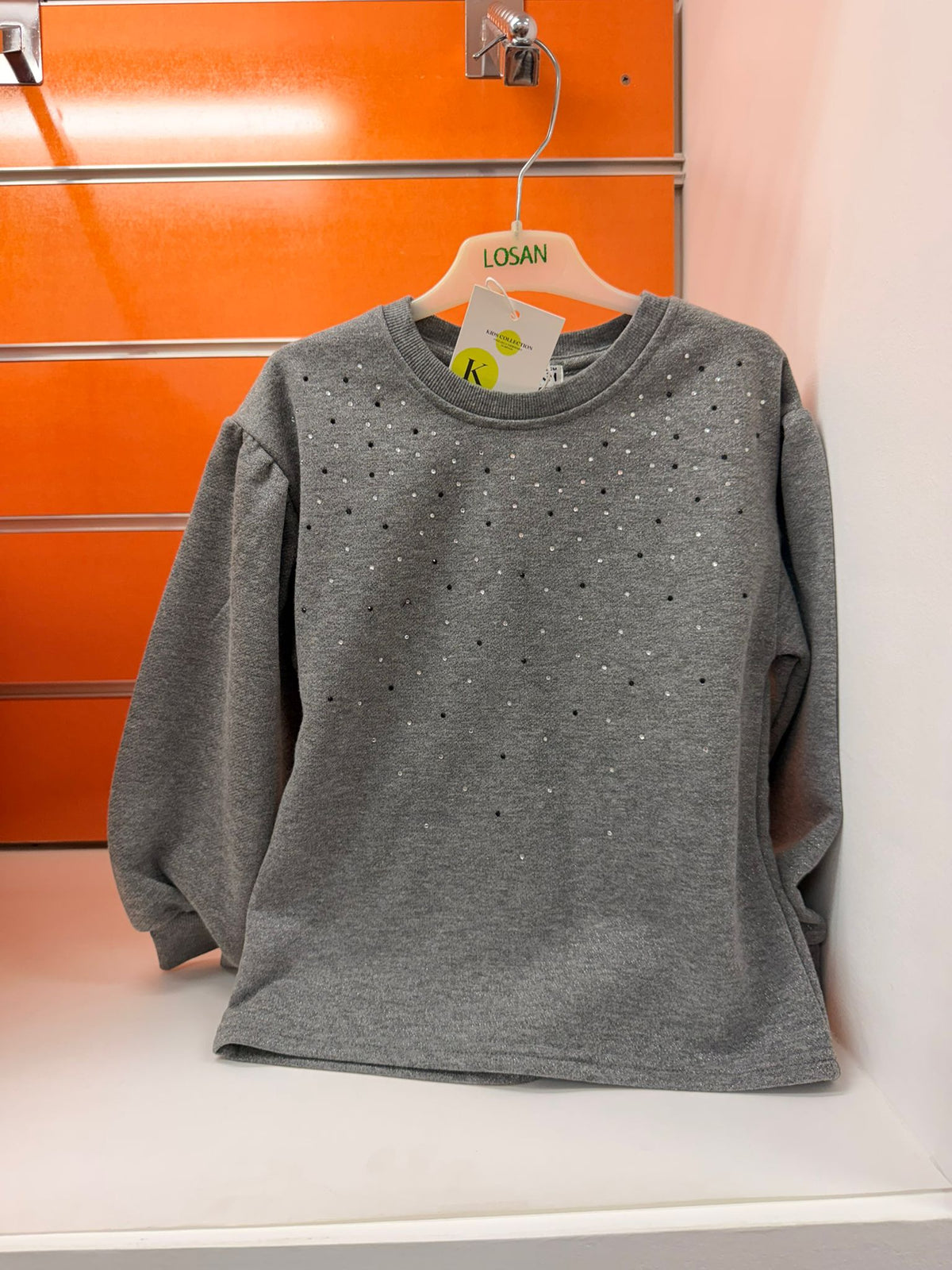 Sudadera niña Losan gris con aplicaciones brillantes, talla 6 años